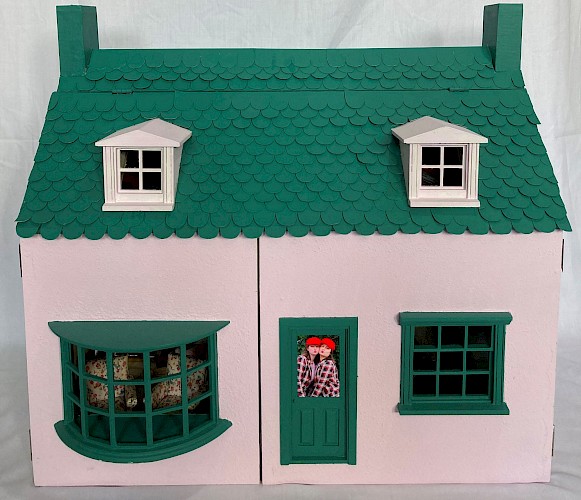 Molly&Gabby BISECT Lead Image